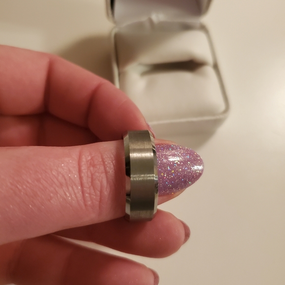 Mens Tungsten Wedding Band - Picture 2 of 2